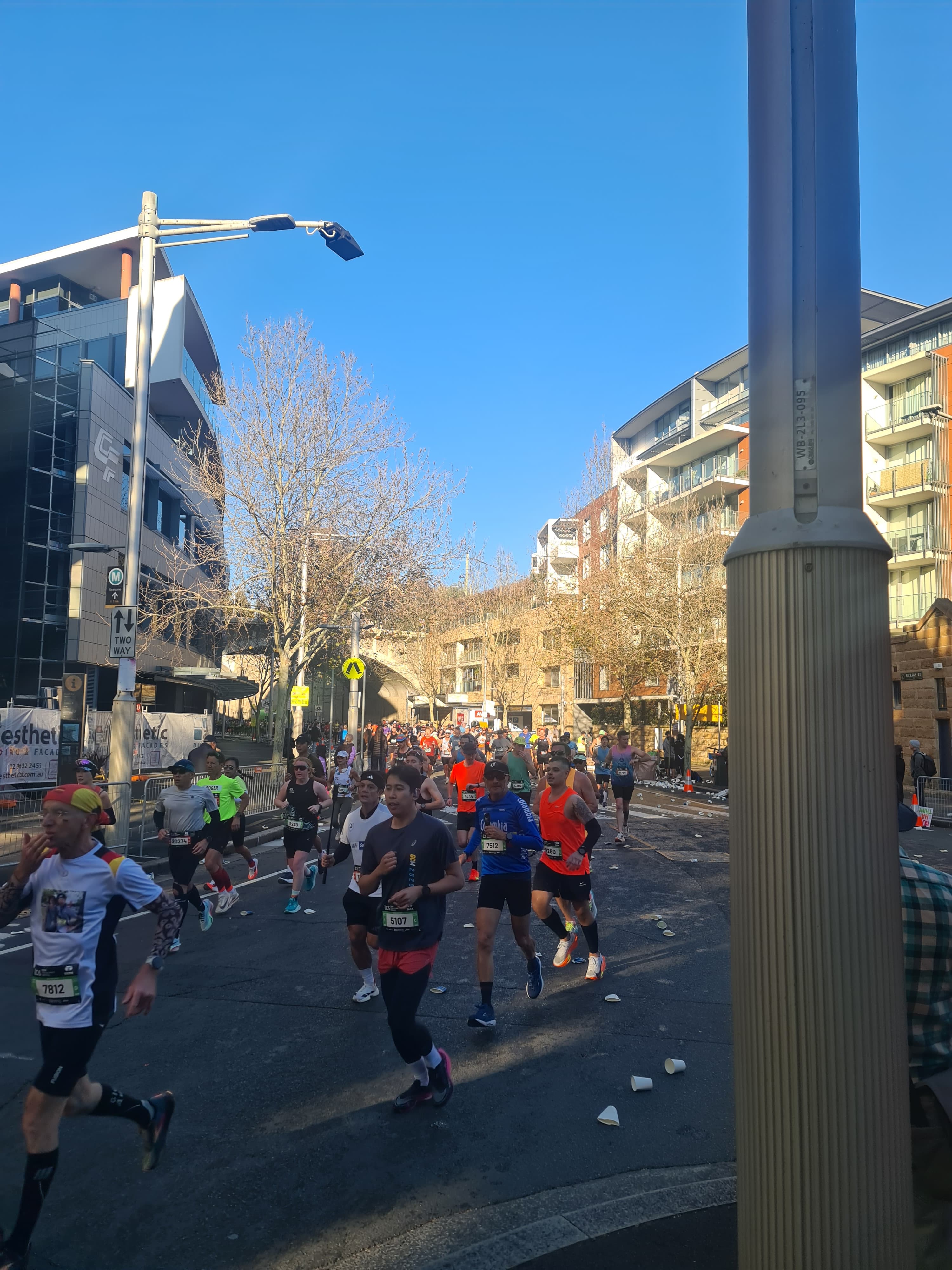 Sydney Marathon event crowd and runners