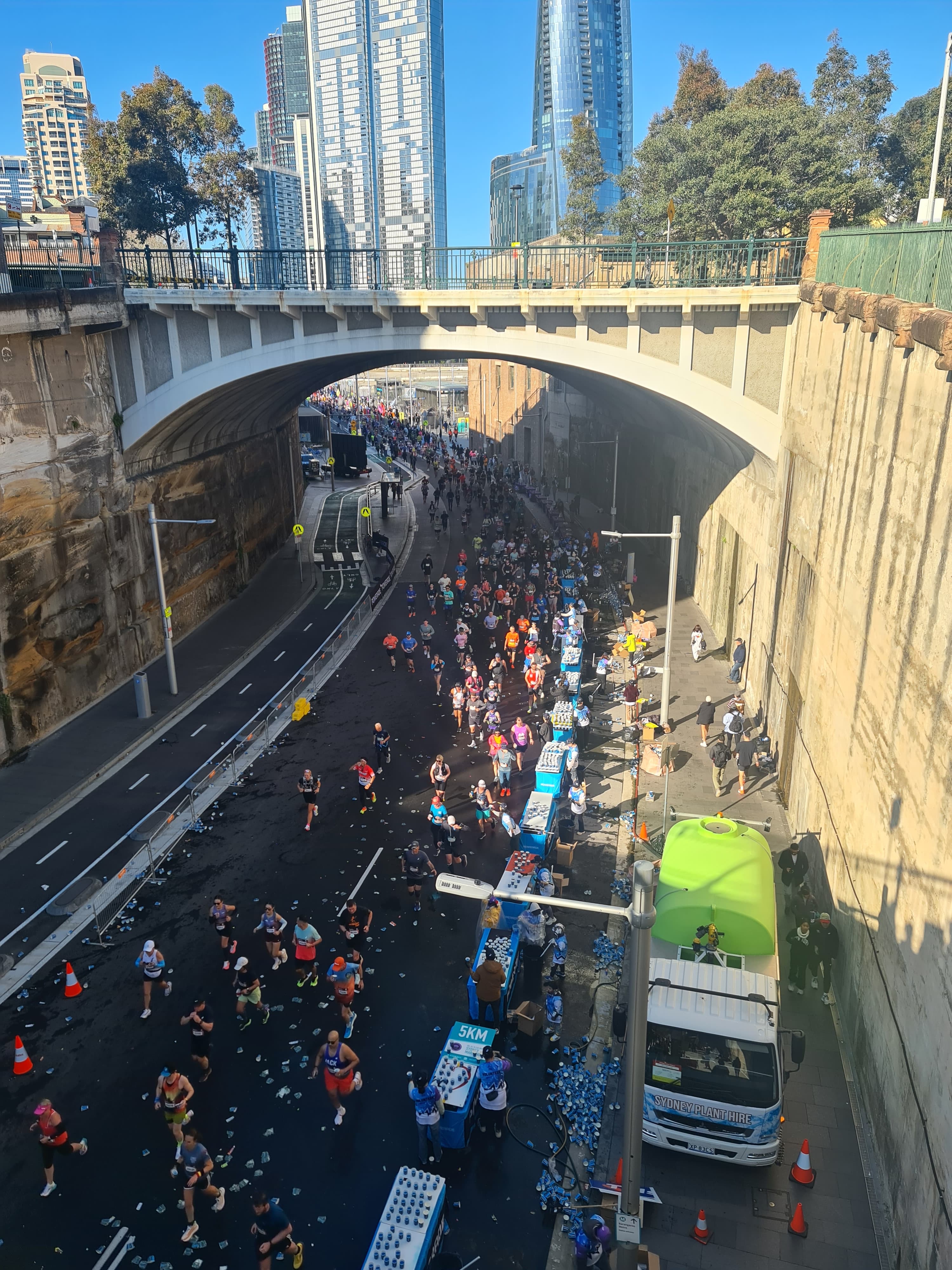 Sydney Marathon event operations and community atmosphere